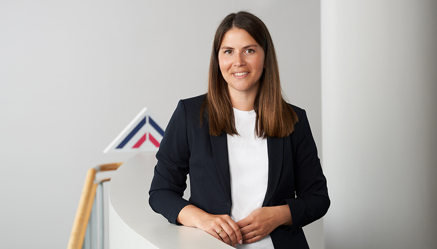 Frau Kim-Christin Haberl