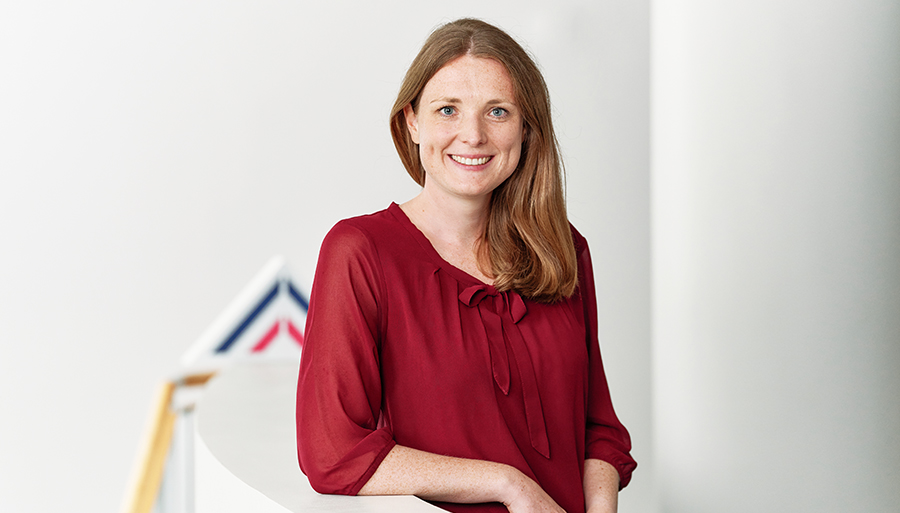 Frau Vanessa Rother